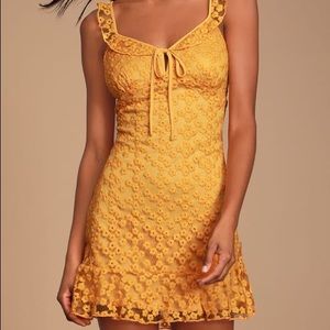 Lulus yellow lace dress